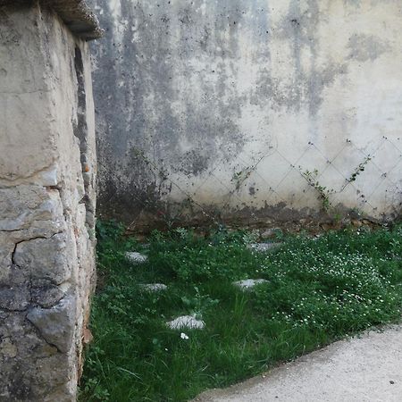 Guesthouse Near The Castle Of Himarë Dış mekan fotoğraf