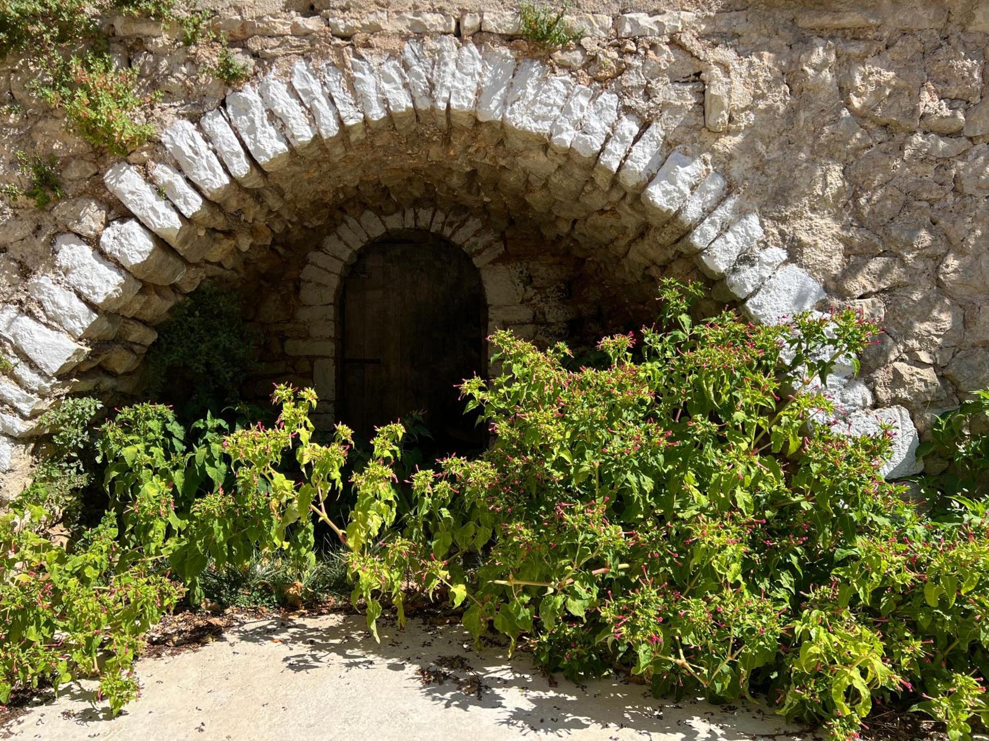 Guesthouse Near The Castle Of Himarë Dış mekan fotoğraf